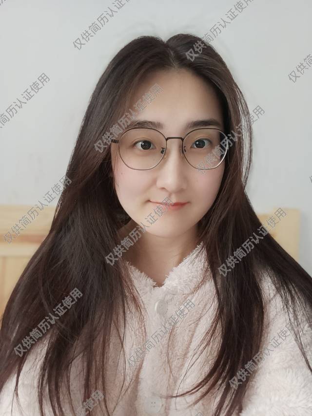 R阿姨工作生活照1