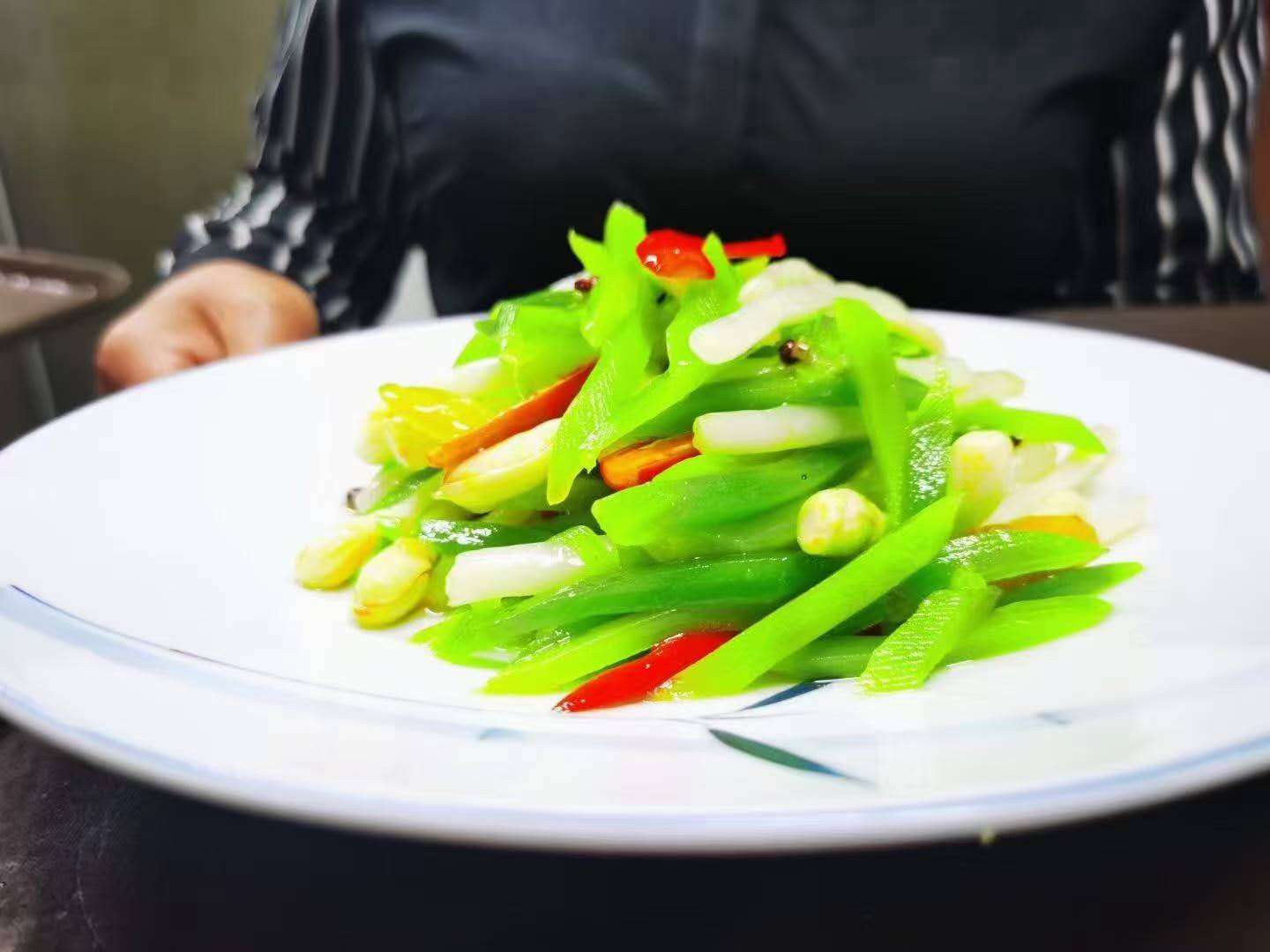 罗师傅工作生活照9