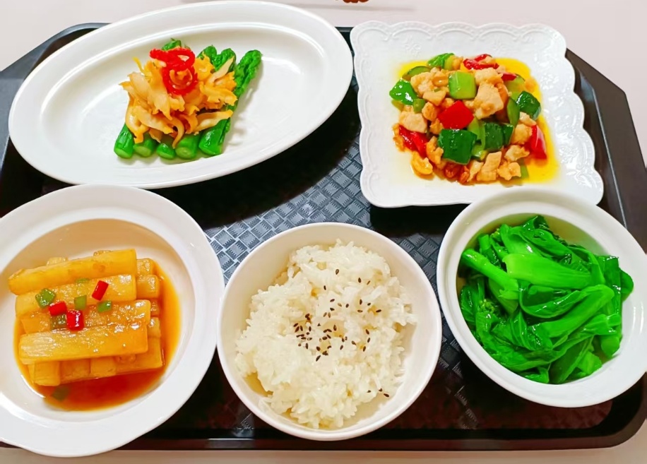 蔡阿姨工作生活照10