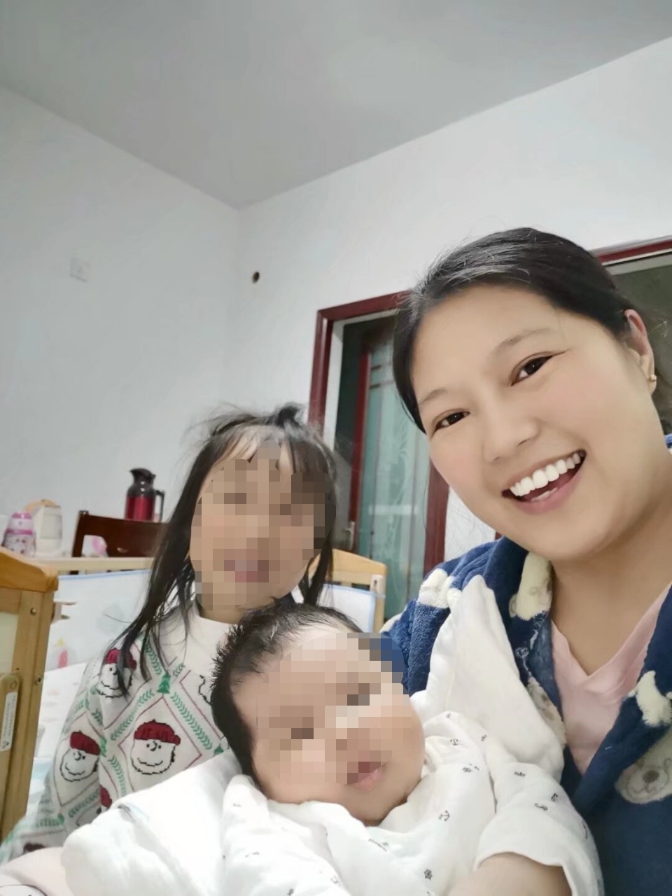 蔡阿姨工作生活照2