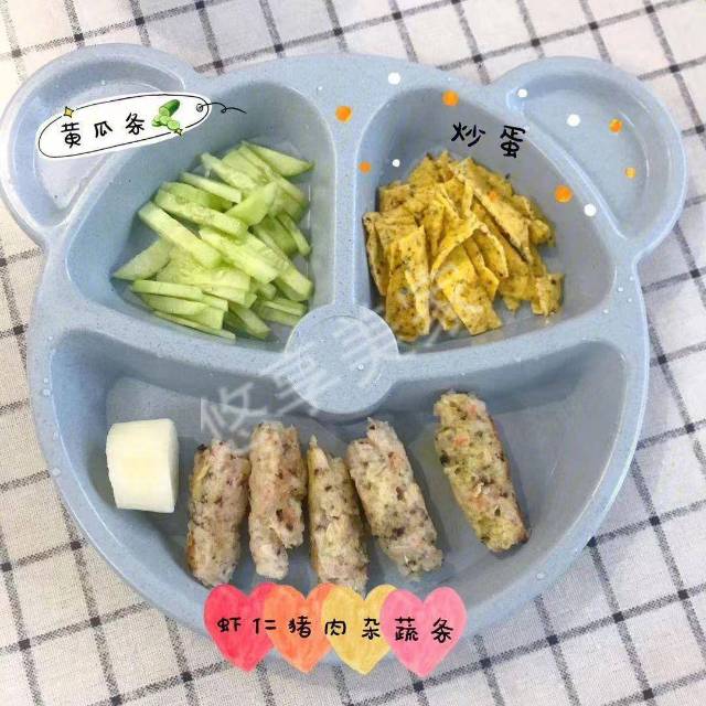 尹阿姨工作生活照1