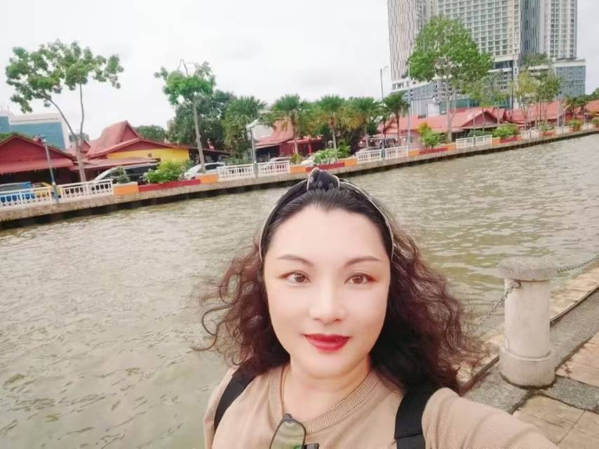 阳阿姨缩略图3