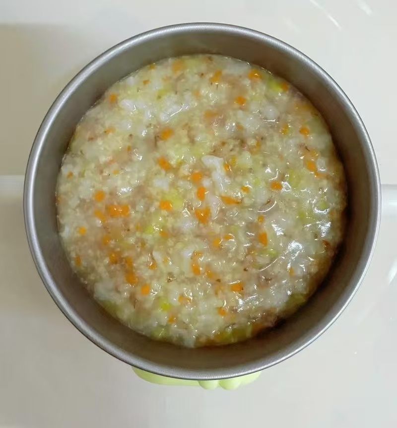 张阿姨工作生活照5