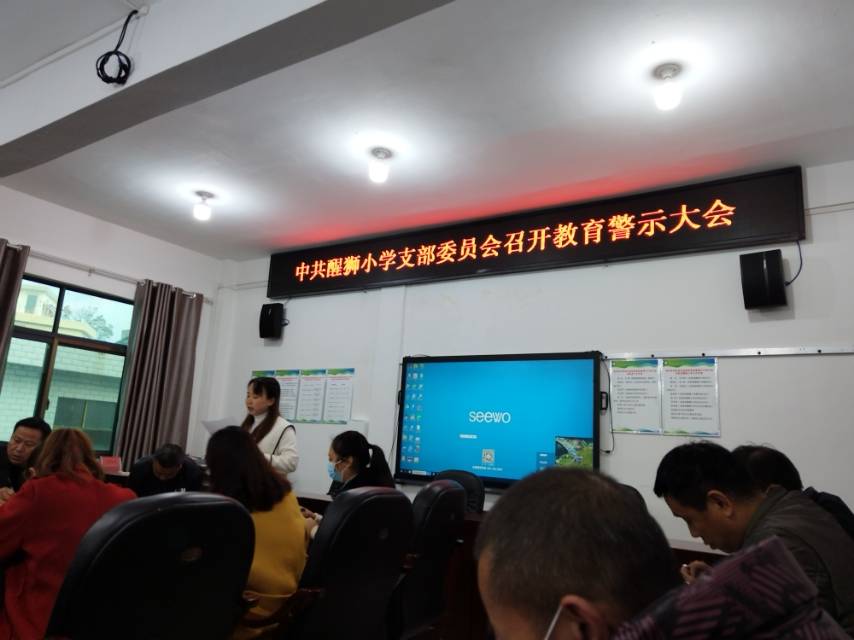 贺阿姨工作生活照8