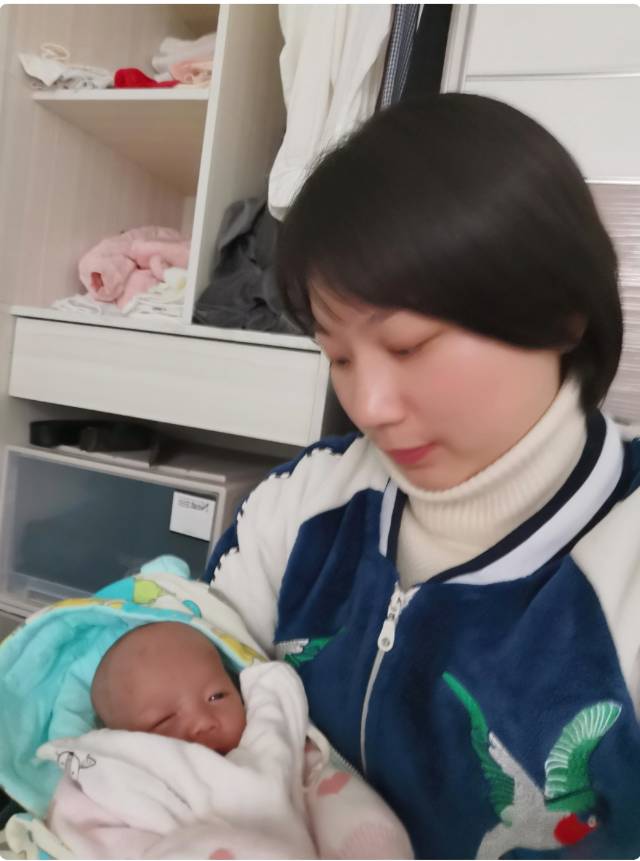 汪阿姨工作生活照2