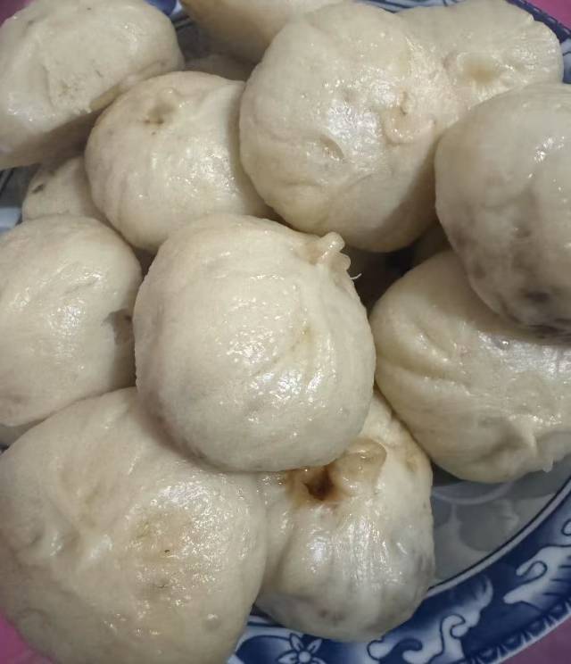 李阿姨工作生活照1