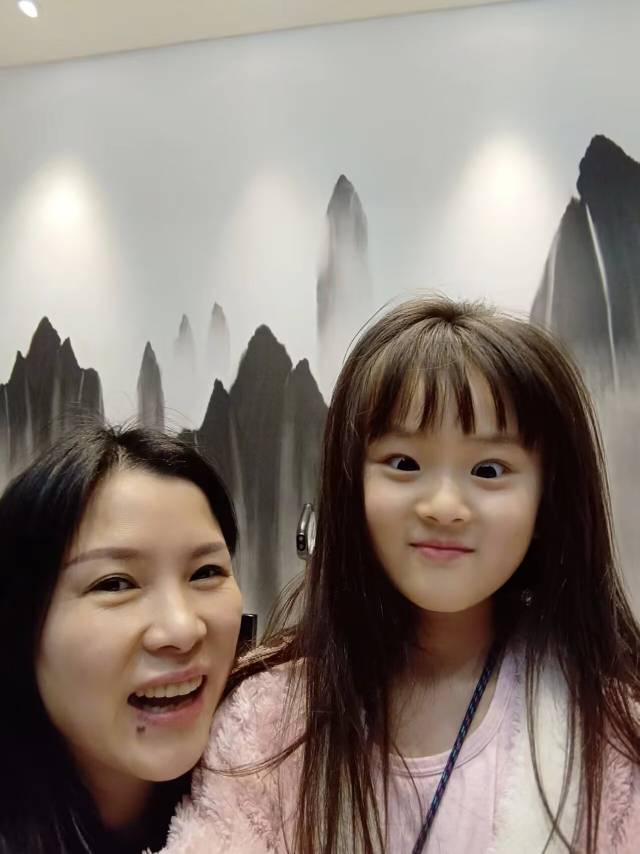 陈阿姨工作生活照1