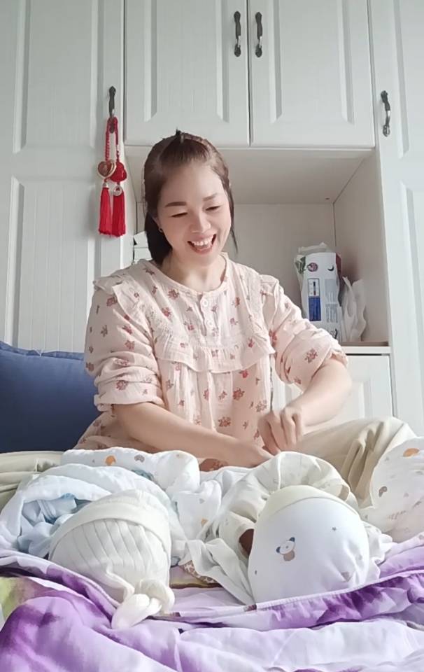 卢阿姨工作生活照4
