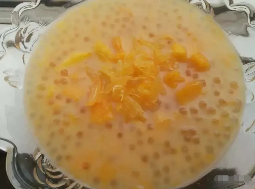 盖阿姨工作生活照2