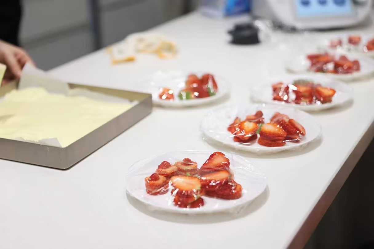 翁阿姨工作生活照7