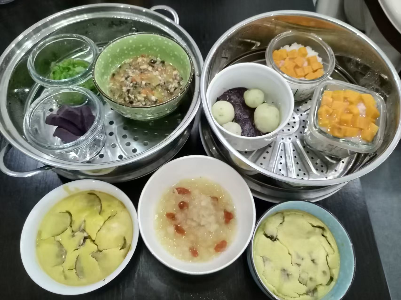 翁阿姨工作生活照4