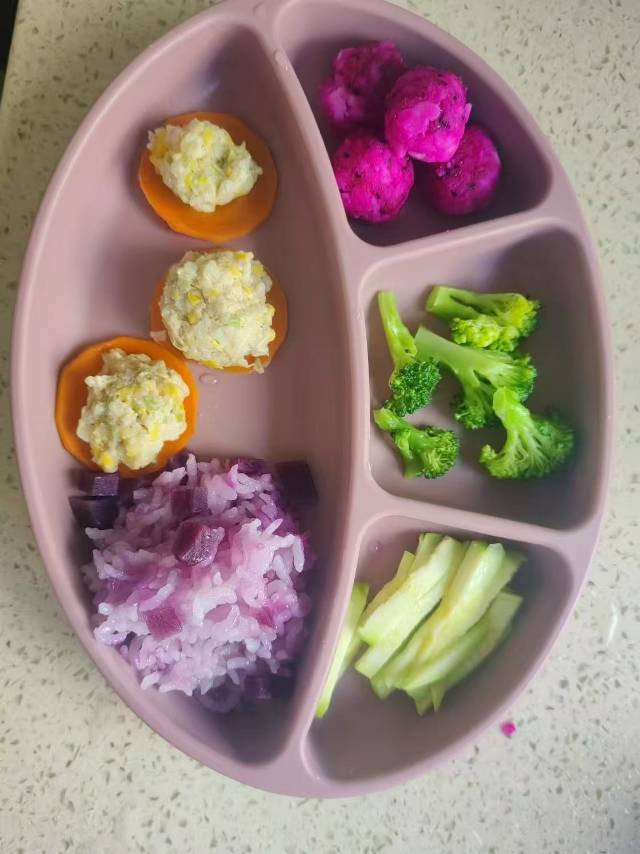 魏阿姨工作生活照11