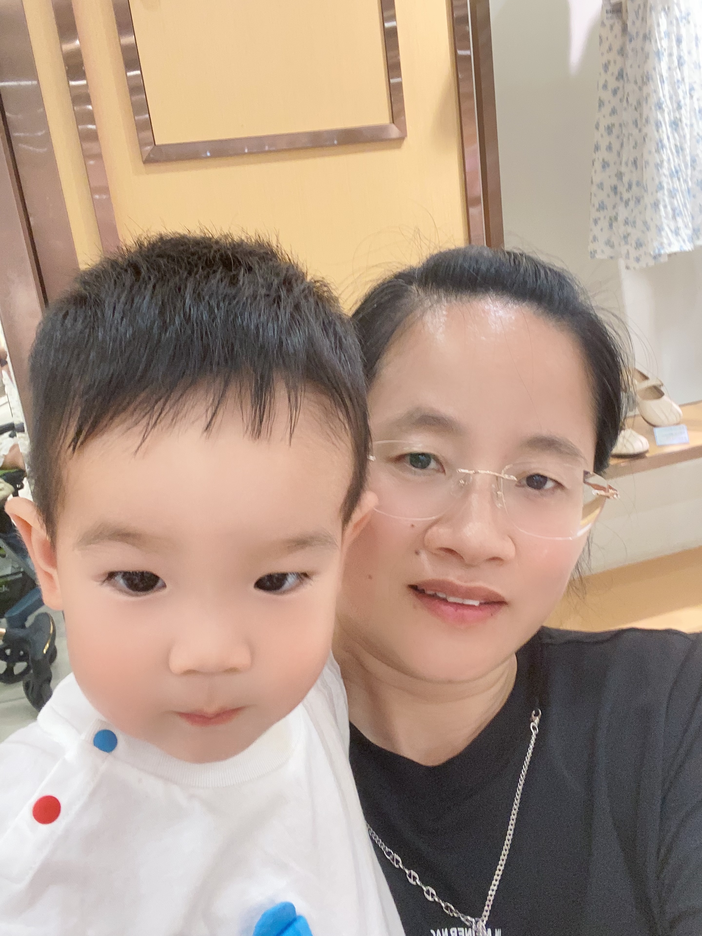 刘阿姨缩略图2