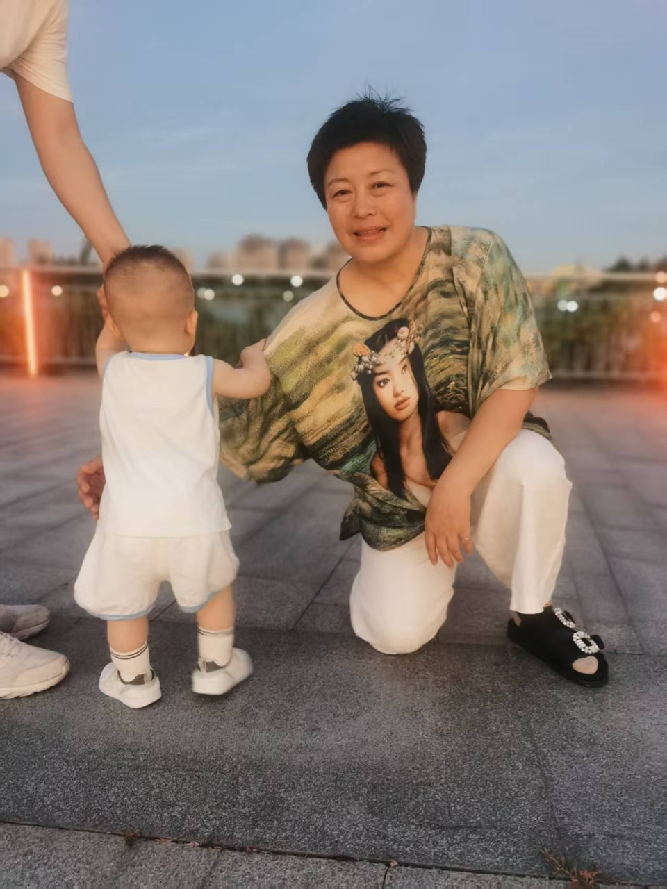 佟阿姨缩略图3