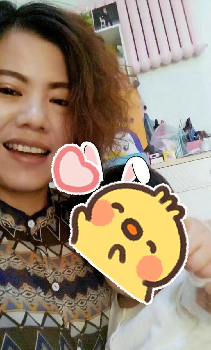 张阿姨工作生活照1