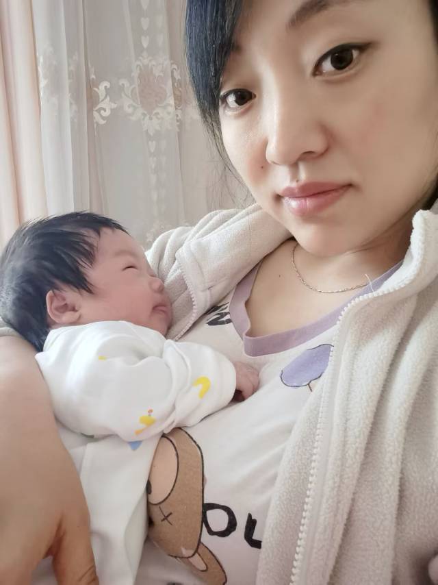 张阿姨工作生活照9