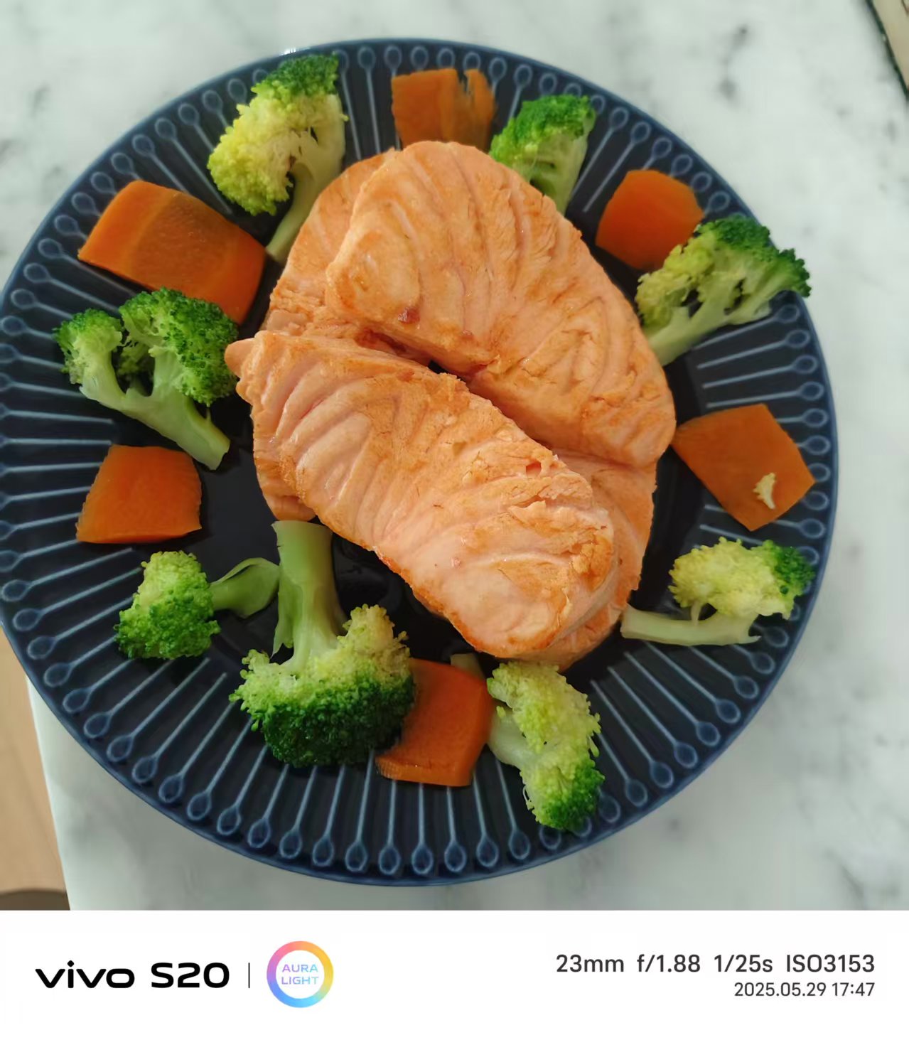 王阿姨工作生活照1