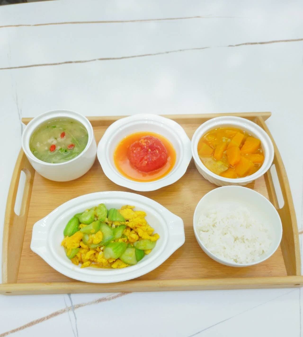 张阿姨工作生活照11