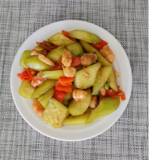 张阿姨工作生活照2