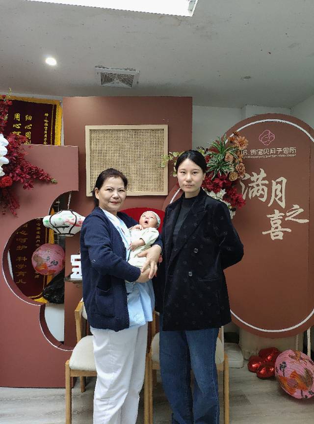 胡阿姨工作生活照6