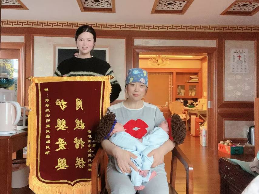 耿阿姨缩略图2