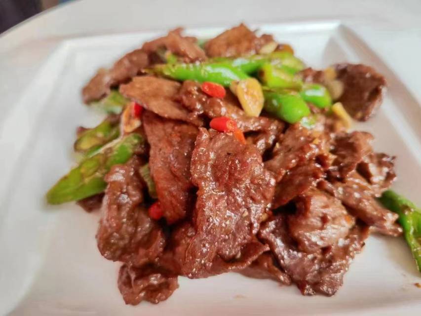 戚阿姨工作生活照8