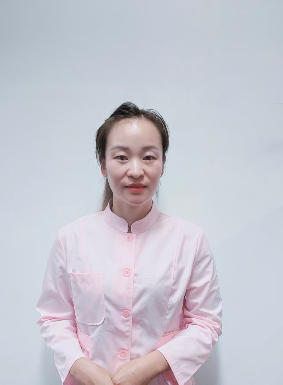 家政育婴师谢阿姨公开照片