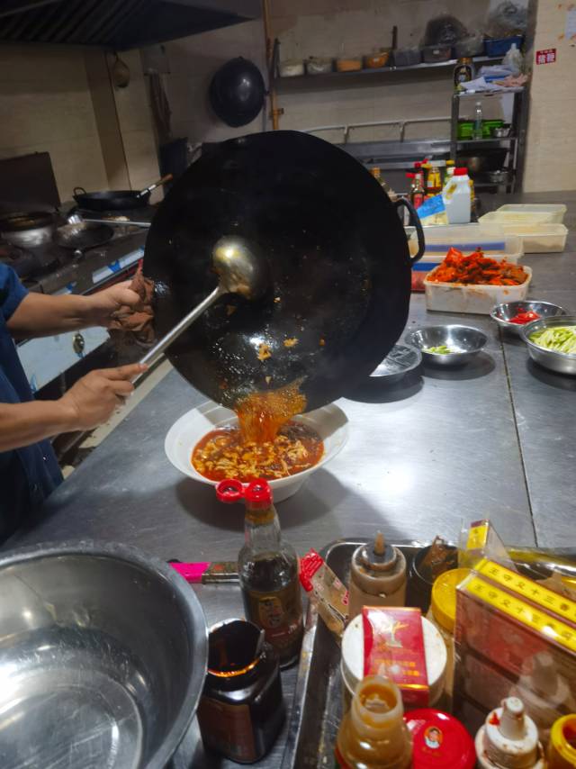 黄阿姨缩略图4