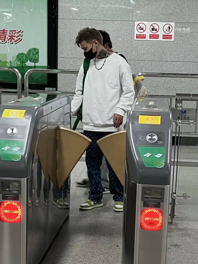 刘师傅缩略图3