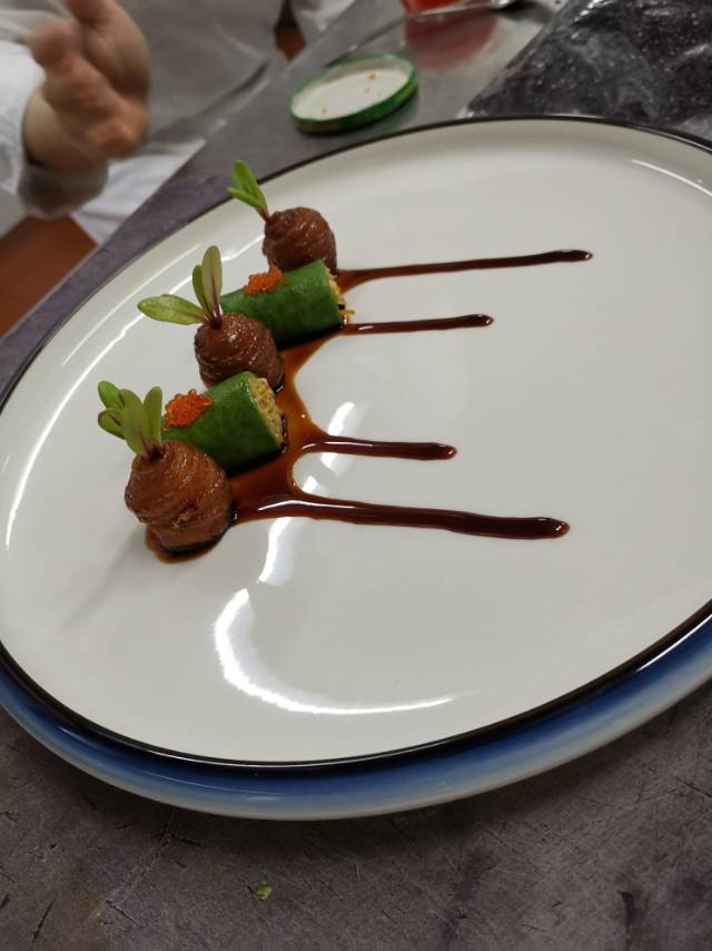 王阿姨工作生活照3