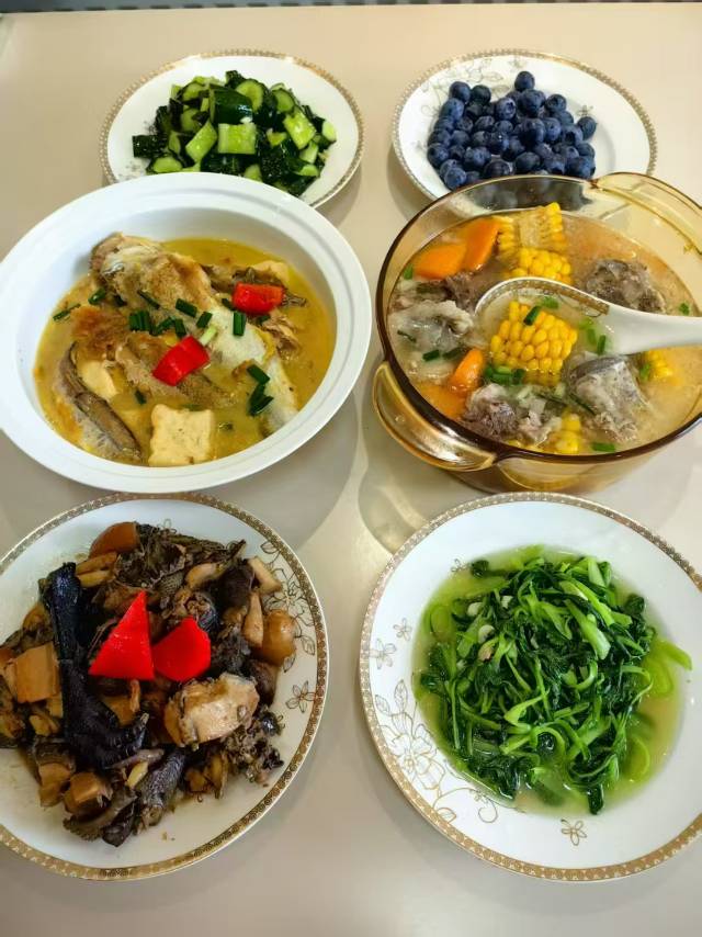 张阿姨工作生活照7