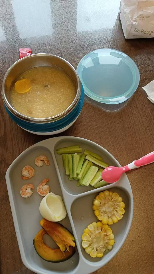 张阿姨工作生活照3