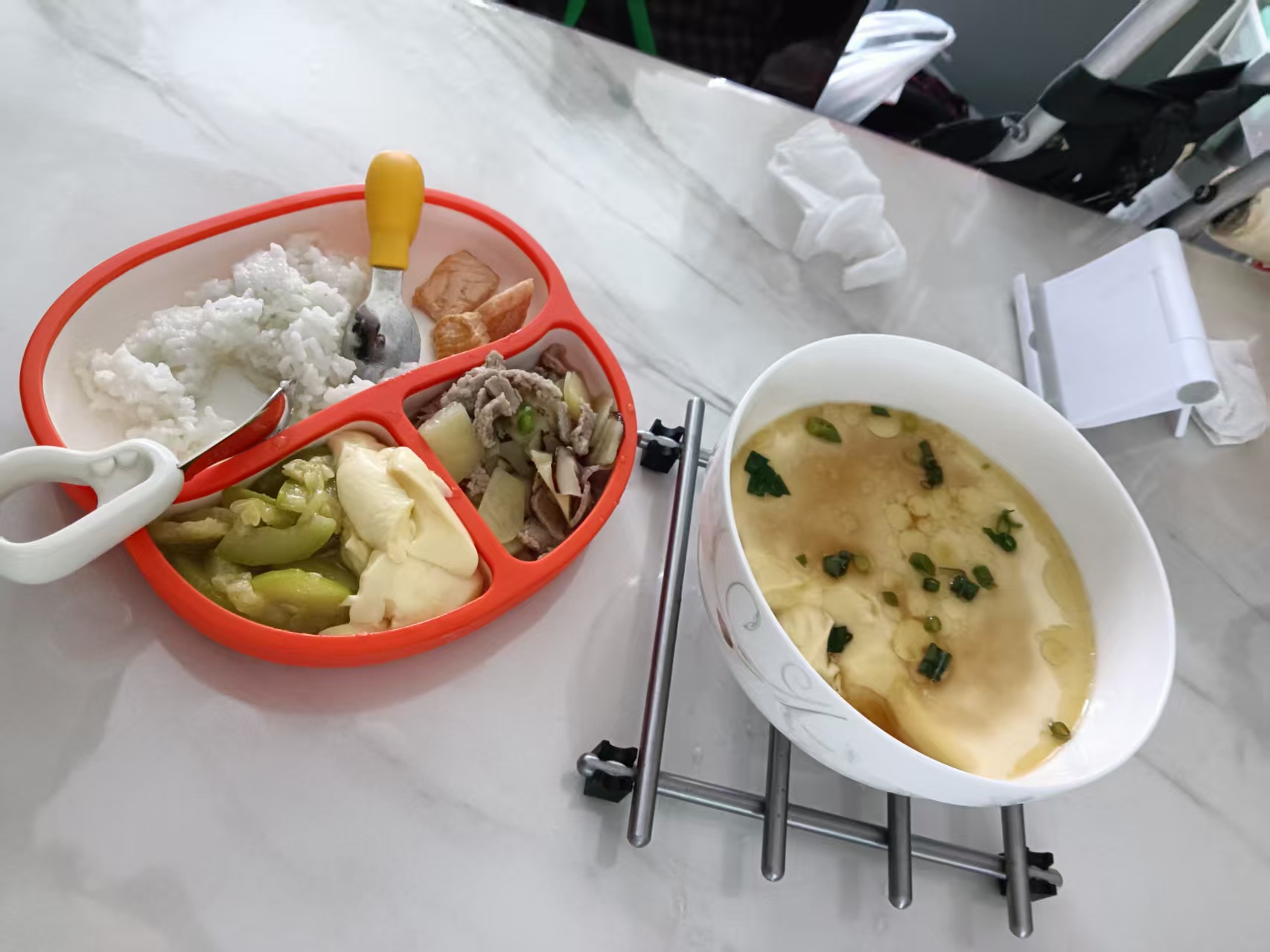 姜阿姨工作生活照5