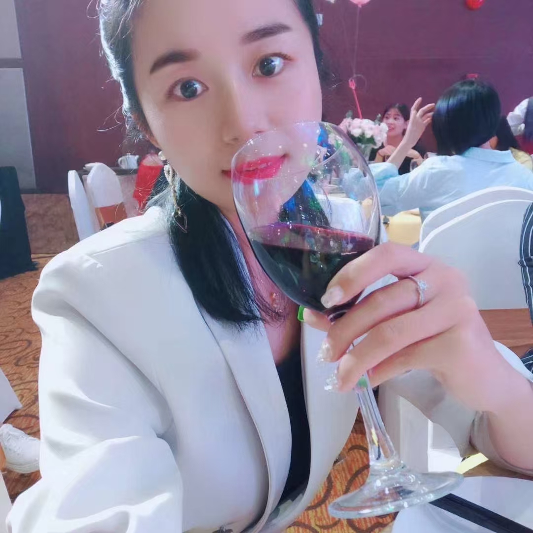 马阿姨工作生活照2