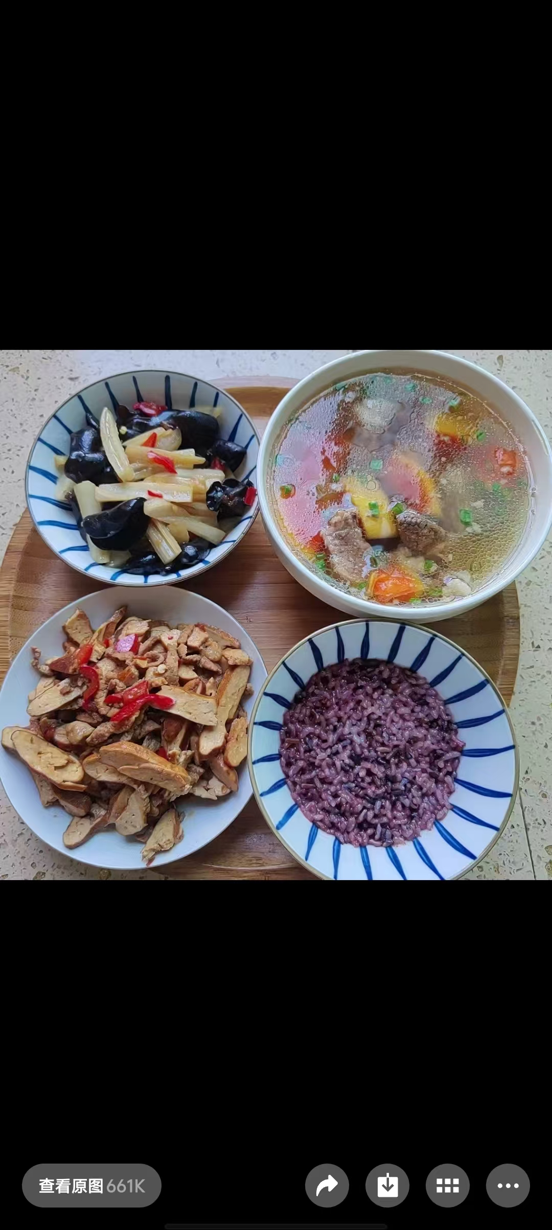 殷阿姨工作生活照9