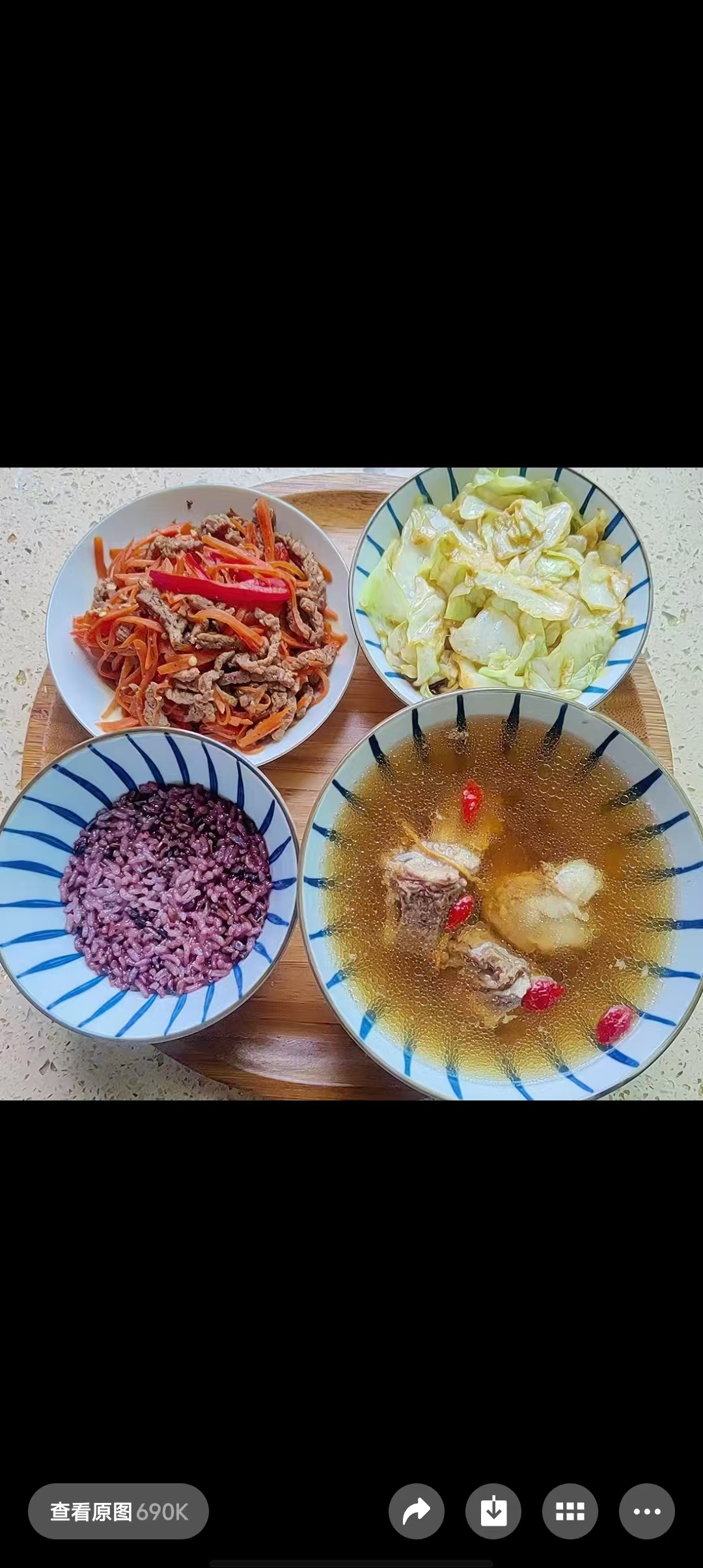 殷阿姨工作生活照12