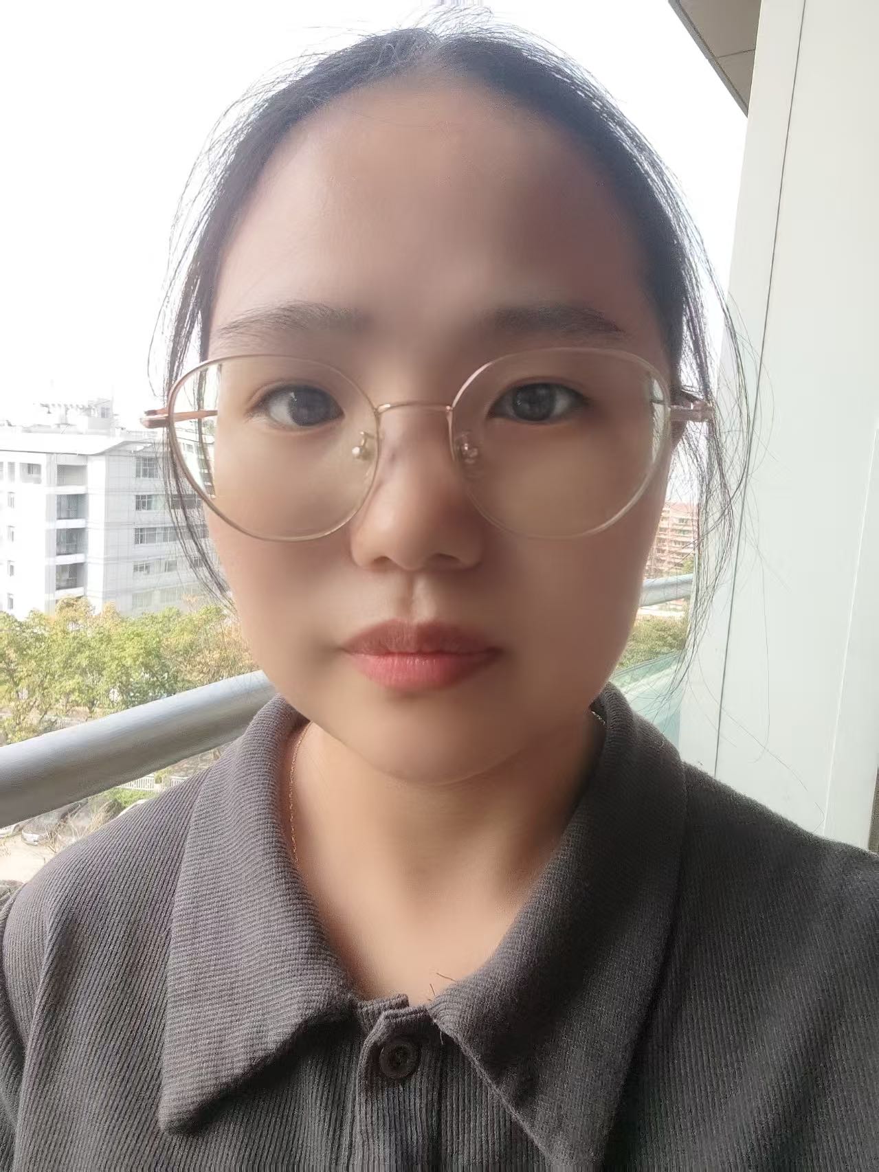 彭阿姨工作生活照2