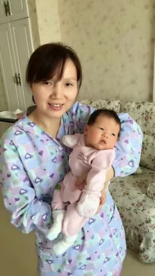 杨阿姨工作生活照1