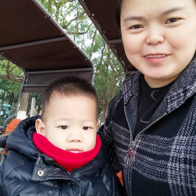上海、上海市阿姨李阿姨公开照片