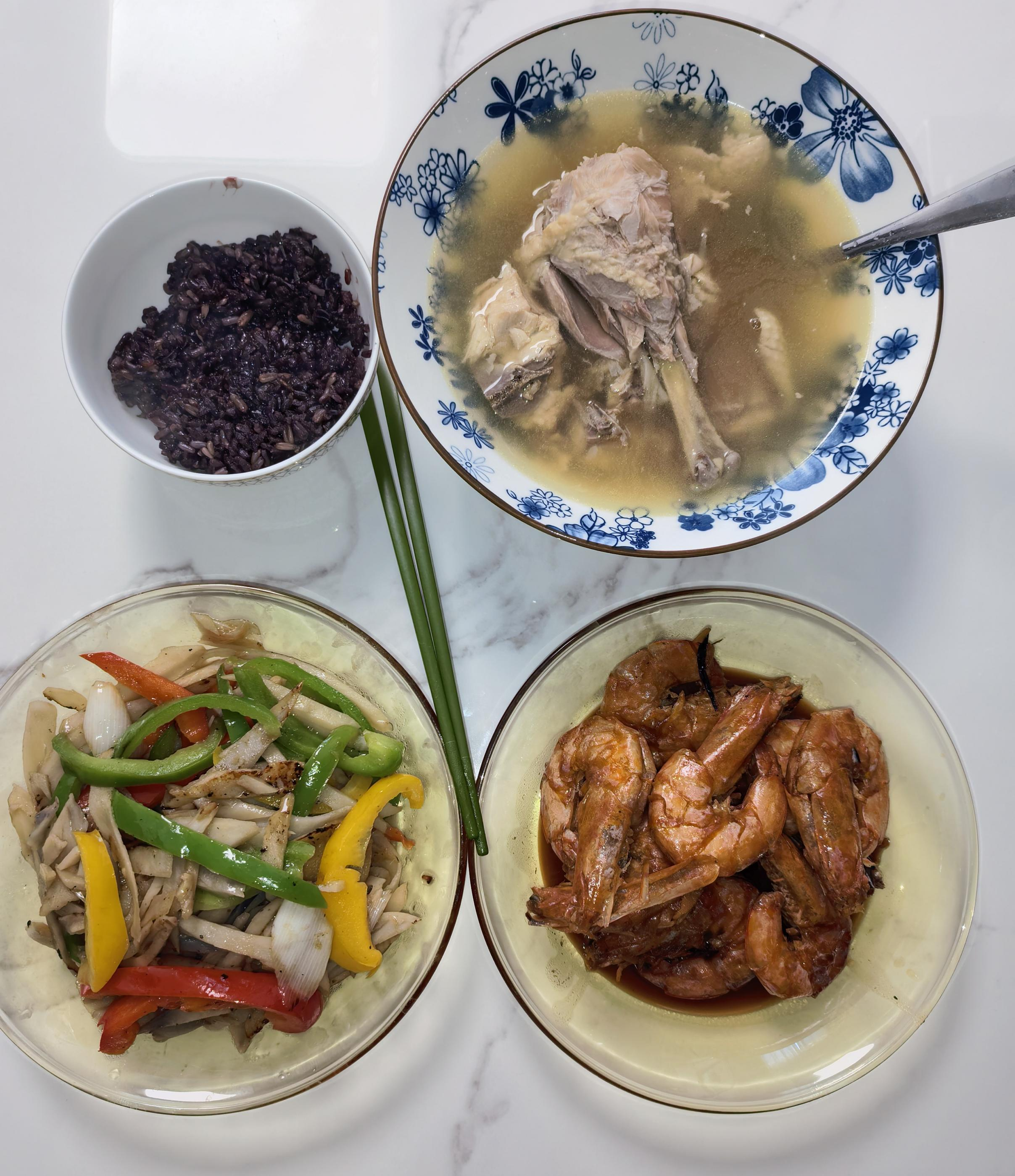 廉阿姨工作生活照12