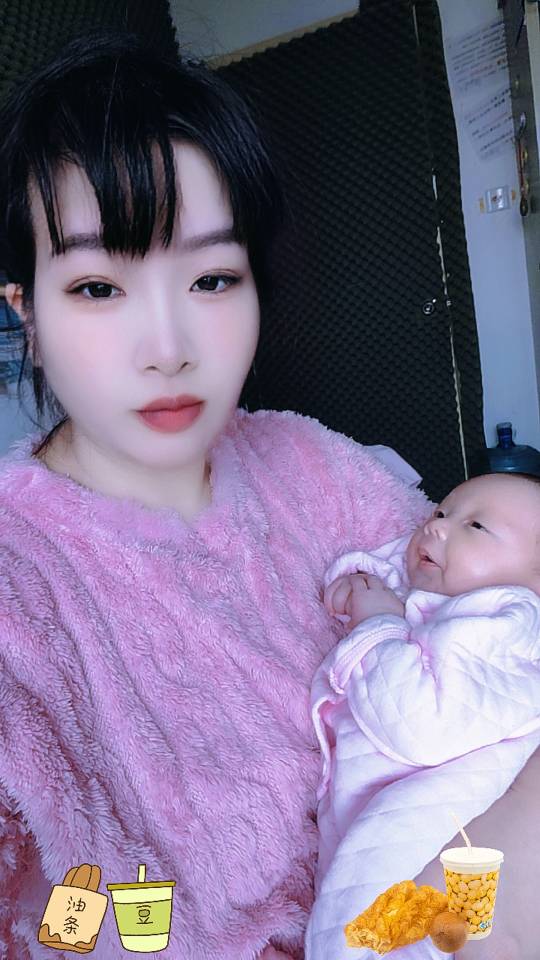 牛阿姨工作生活照2
