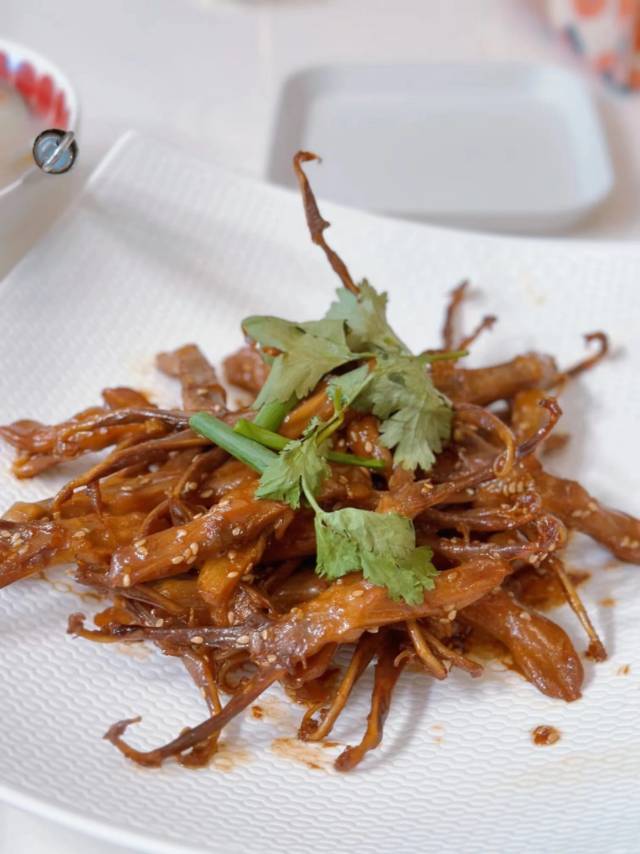翁阿姨工作生活照7