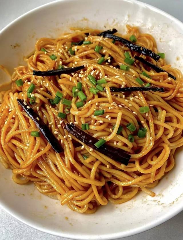张阿姨工作生活照2
