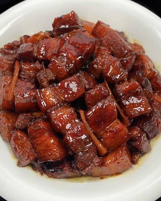 张阿姨工作生活照1