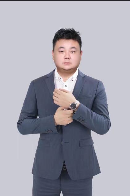 王师傅工作生活照2