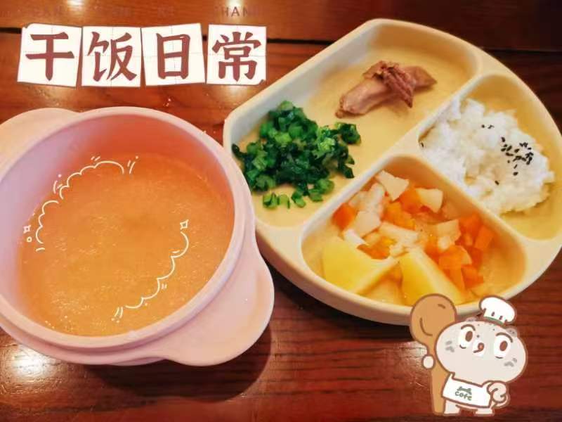 刘阿姨工作生活照4