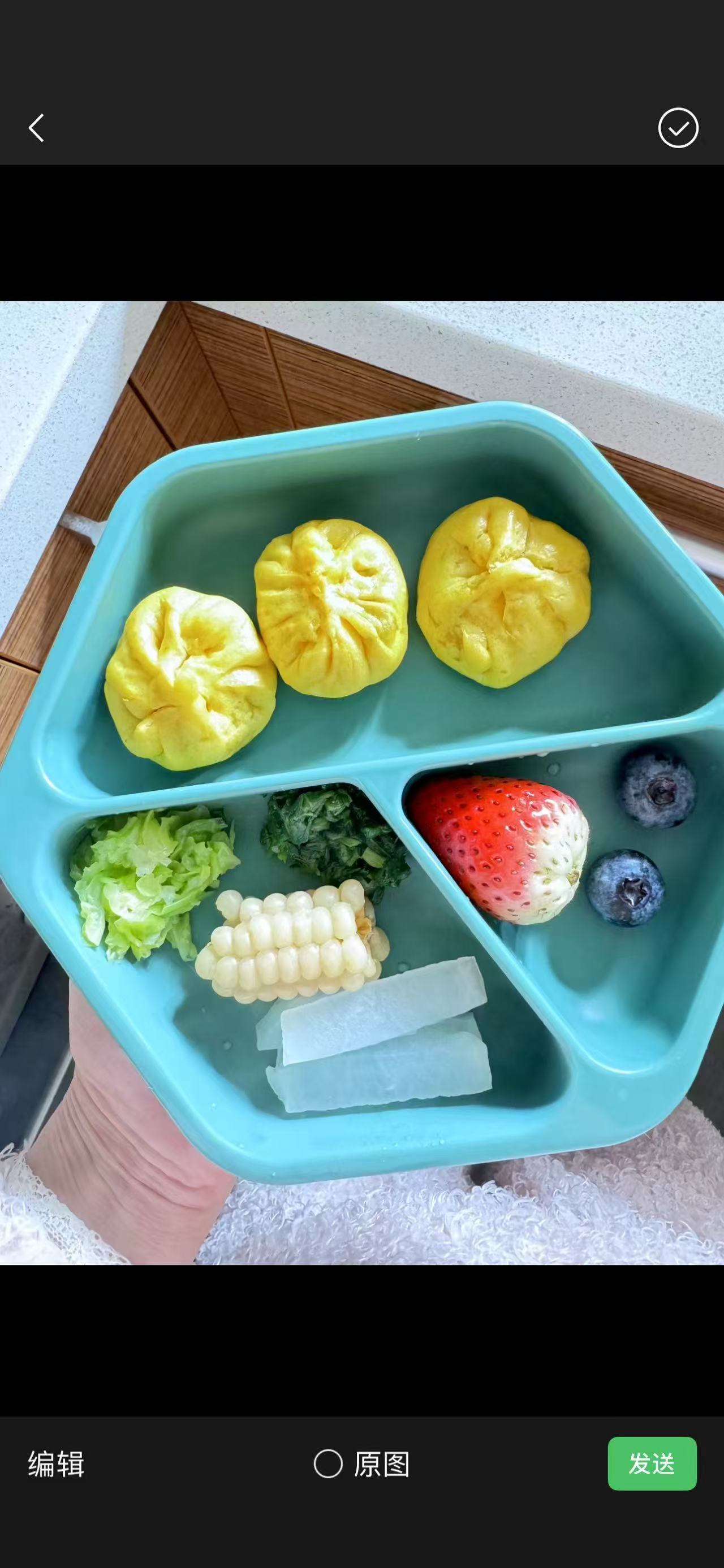 刘阿姨工作生活照3