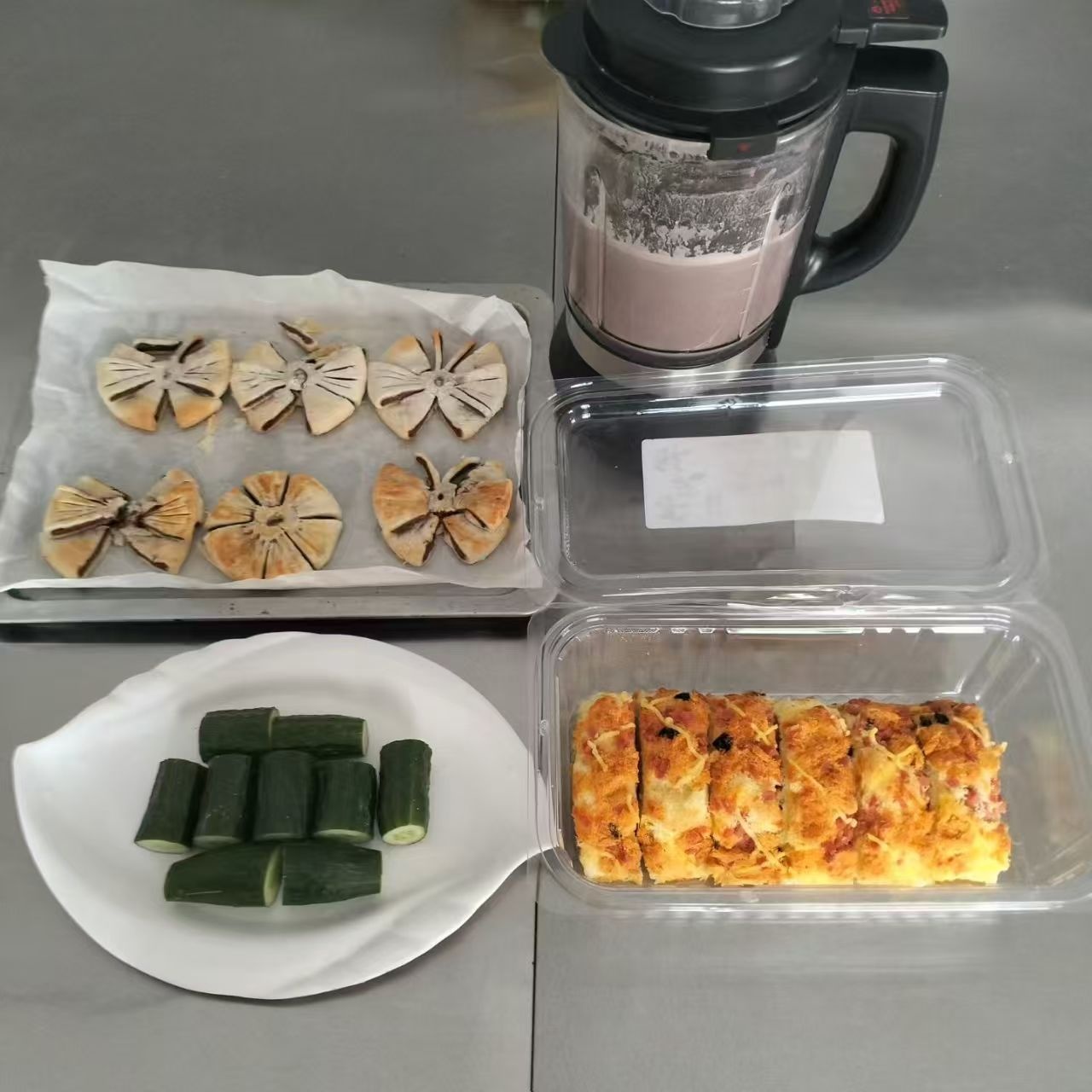 邢阿姨工作生活照6