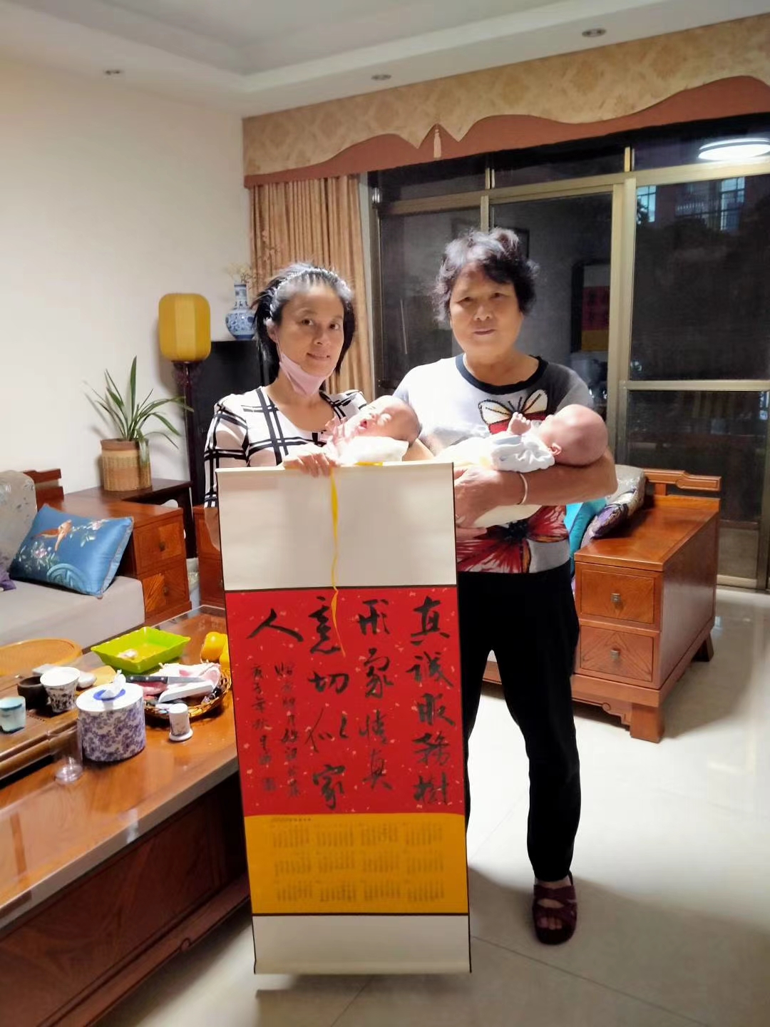 梁阿姨工作生活照7