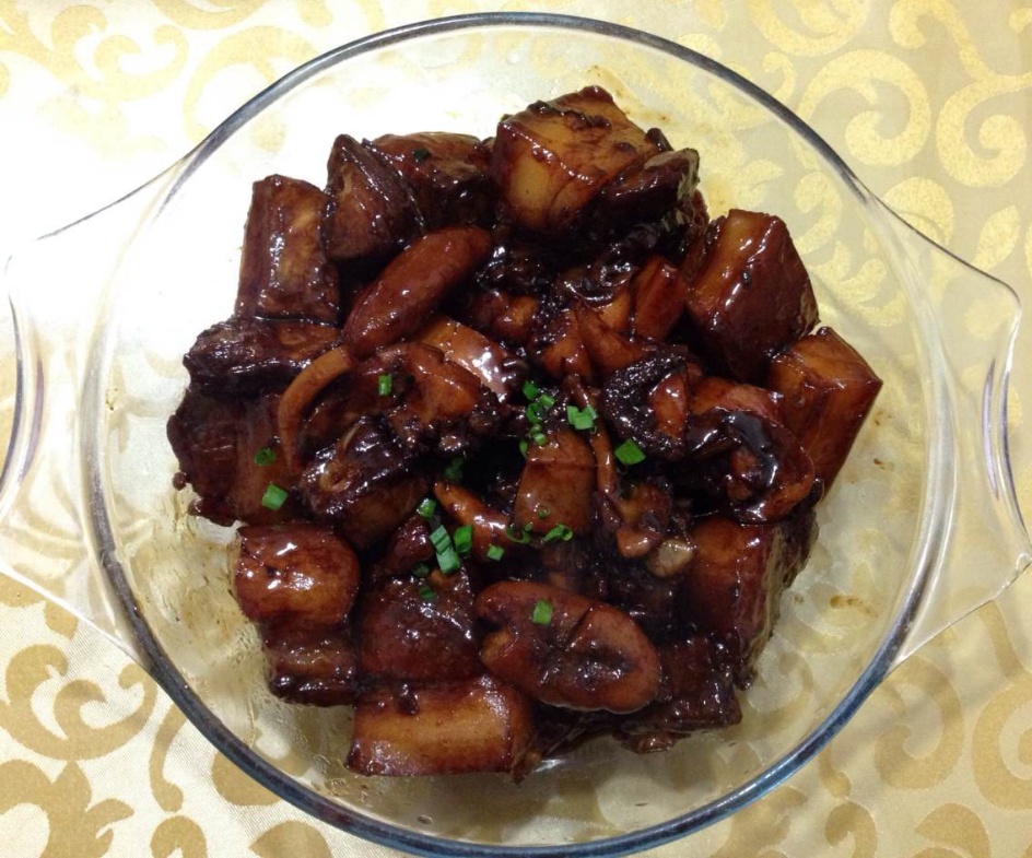 黄阿姨工作生活照1